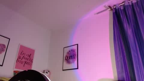 Snapshot of ariadna_martin chatting on 27, 5, 2026 Ari online show from 27, 5, 2026