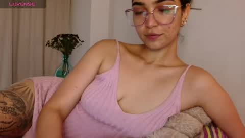 Snapshot of ariagal chatting on 20, 5, 2026 ariagal online show from 20, 5, 2026