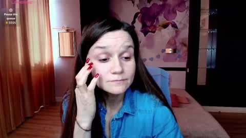 AriaGray online show from 16, 4, 2026