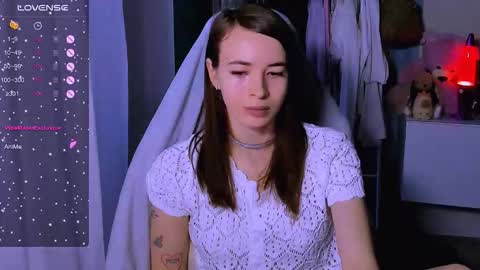 Snapshot of ariamill chatting on 10, 11, 2025 Ari online show from 10, 11, 2025