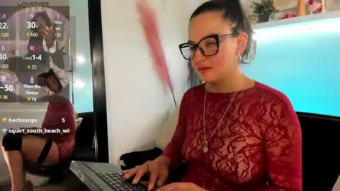 Snapshot of ariana_blonde_ chatting on 28, 7, 2026 Ariana blonde online show from 28, 7, 2026