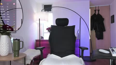 DaniAri - dimension X at night NY time online show from 6, 2, 2026