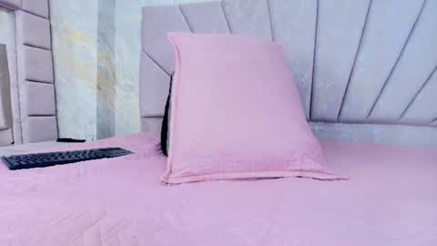 Snapshot of ariana_florez chatting on 4, 7, 2026 Sofia online show from 4, 7, 2026