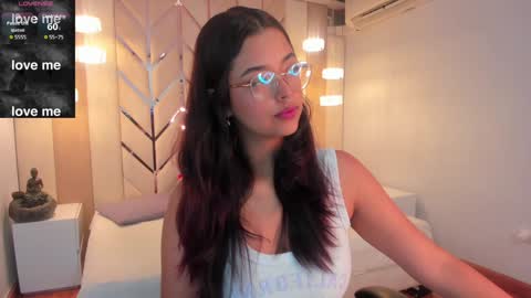 Snapshot of ariana_pierce chatting on 8, 1, 2025 Ariana online show from 8, 1, 2025