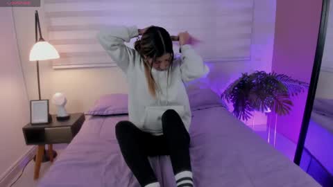 Ariana  online show from 25, 4, 2026