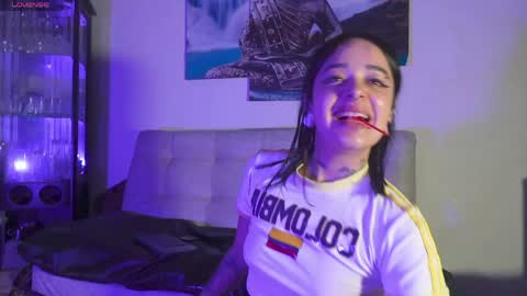 ariana_whitee online show from 17, 5, 2026