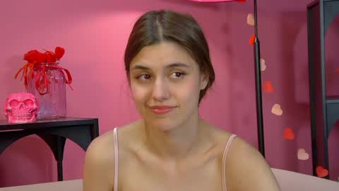 Snapshot of arianaallens chatting on 18, 4, 2026 Ariana online show from 18, 4, 2026