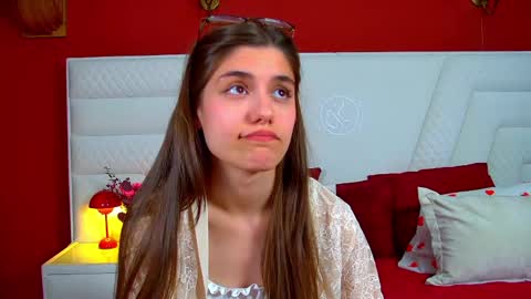 Snapshot of arianaallens chatting on 5, 5, 2026 Ariana online show from 5, 5, 2026