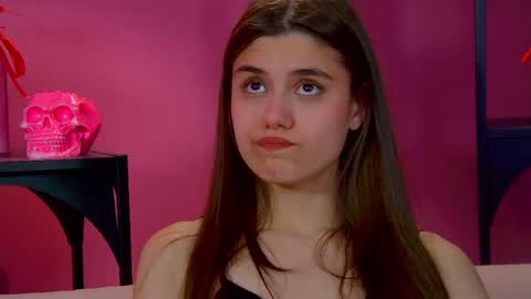 Snapshot of arianaallens chatting on 9, 5, 2026 Ariana online show from 9, 5, 2026