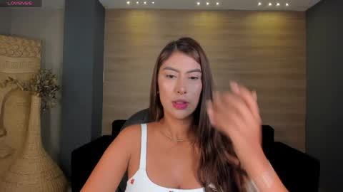 Ariana Dumont online show from 14, 4, 2026