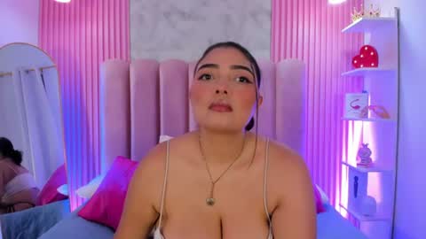 Snapshot of arianarougee chatting on 23, 6, 2026 ArianaRougee online show from 23, 6, 2026