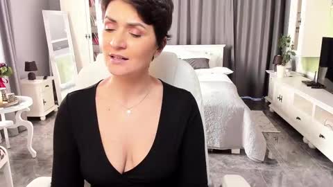 Ana online show from 6, 3, 2025