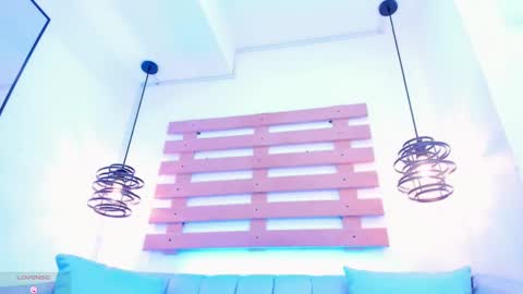 Ari  online show from 24, 9, 2025