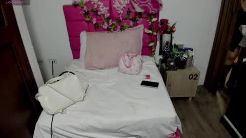 A R I A N N A  online show from 7, 11, 2025