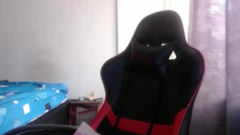 ariannaloovel online show from 19, 12, 2025