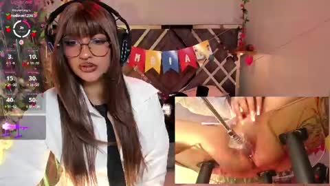 Snapshot of arianova_ chatting on 23, 6, 2026 Aria online show from 23, 6, 2026
