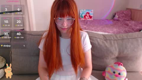 Snapshot of ariel_donovan chatting on 12, 9, 2025 Ariel Donovan online show from 12, 9, 2025