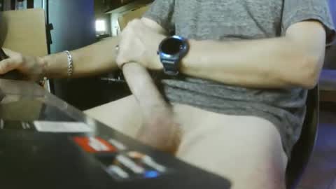 ariel_lokito43 online show from 10, 4, 2026