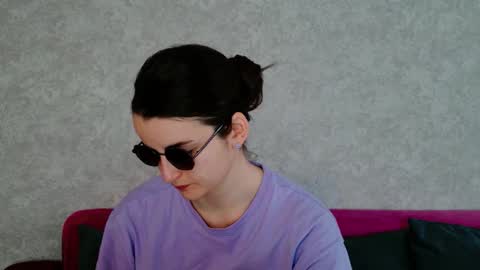 arielstonks_lovee online show from 2, 12, 2025