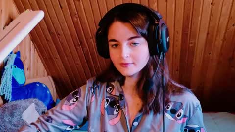 arielstonks_lovee online show from 27, 2, 2026