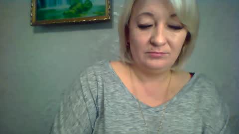 Snapshot of arielxloveresss chatting on 28, 10, 2025 ArielXLoveresss online show from 28, 10, 2025