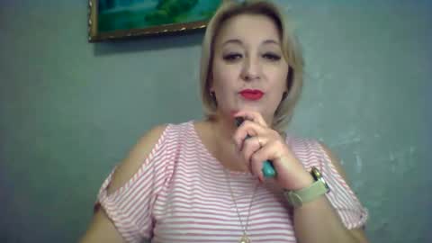 Snapshot of arielxloveresss chatting on 17, 11, 2025 ArielXLoveresss online show from 17, 11, 2025