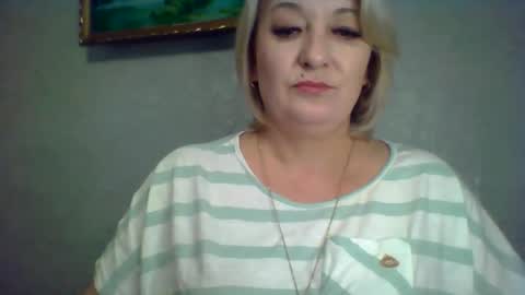 Snapshot of arielxloveresss chatting on 20, 11, 2025 ArielXLoveresss online show from 20, 11, 2025