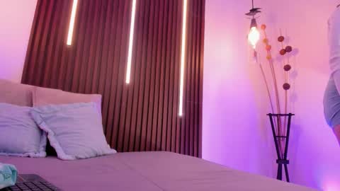  Arianna  online show from 6, 3, 2026