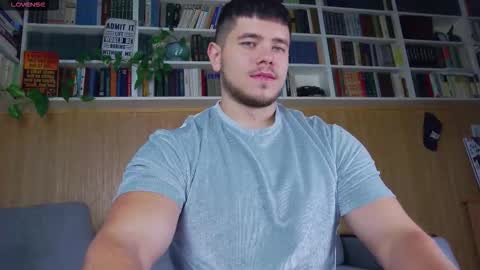 Snapshot of arilass chatting on 17, 9, 2025 A n g e l  f r o m  H e l l online show from 17, 9, 2025