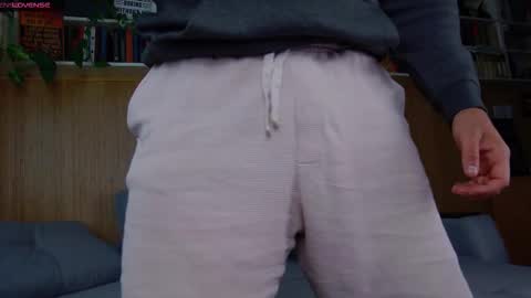 Snapshot of arilass chatting on 26, 9, 2025 A n g e l  f r o m  H e l l online show from 26, 9, 2025