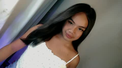 Snapshot of arilovesu chatting on 5, 7, 2026 hi follow me its ARI online show from 5, 7, 2026