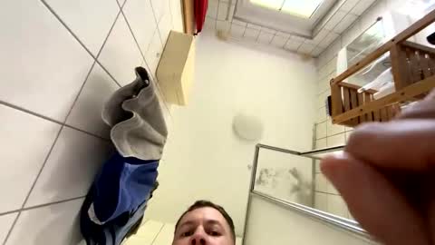 Snapshot of armyskater32 chatting on 1, 10, 2025 armyskater32 online show from 1, 10, 2025