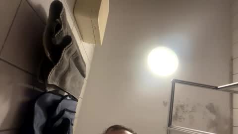 armyskater32 online show from 8, 2, 2026