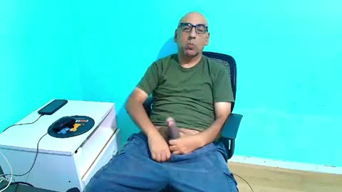 arnelux72 online show from 19, 4, 2026