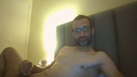 Snapshot of arnoldmir chatting on 21, 6, 2026 Arnoldmir online show from 21, 6, 2026