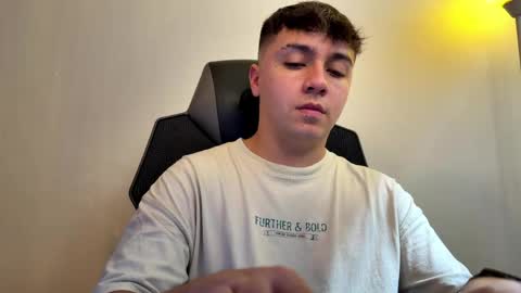 Snapshot of aron__cooper chatting on 1, 5, 2026 aron__cooper online show from 1, 5, 2026