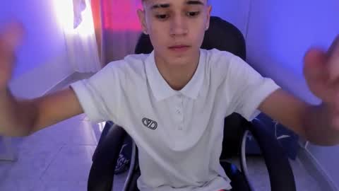 Aaron online show from 15, 11, 2025