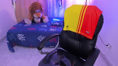 Aaron online show from 10, 4, 2026