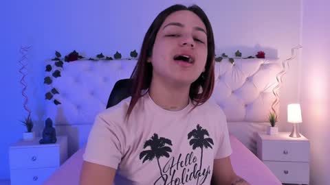 Aron cruz  online show from 23, 1, 2025