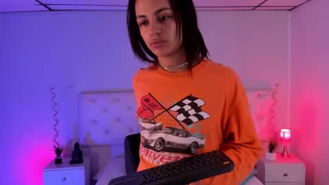 Aron cruz  online show from 20, 9, 2025