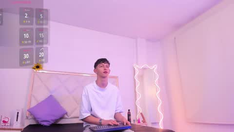  your aron  online show from 28, 12, 2024