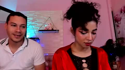 Snapshot of aronandmoli chatting on 25, 5, 2026 aronandmoli online show from 25, 5, 2026
