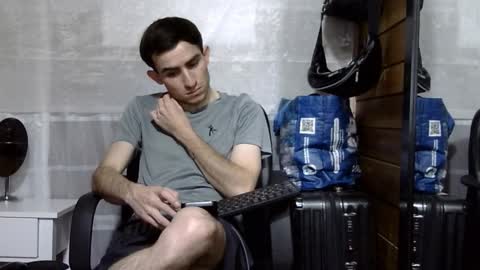 Aron G Franco online show from 5, 12, 2025