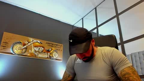 Snapshot of arongrant chatting on 19, 6, 2026 AronGrant online show from 19, 6, 2026