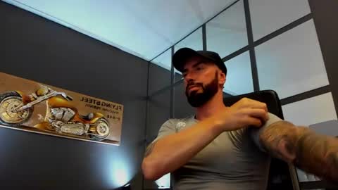 Snapshot of arongrant chatting on 9, 7, 2026 AronGrant online show from 9, 7, 2026