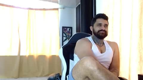 Snapshot of aronmiller404 chatting on 19, 1, 2026 aronmiller online show from 19, 1, 2026