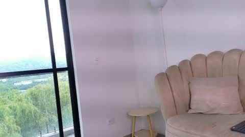   online show from 28, 2, 2026