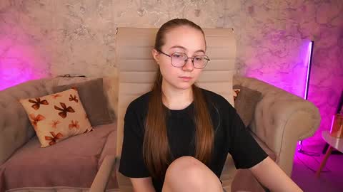 Snapshot of arrinawair chatting on 20, 4, 2026 arrinawair online show from 20, 4, 2026