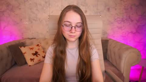 Snapshot of arrinawair chatting on 18, 5, 2026 arrinawair online show from 18, 5, 2026
