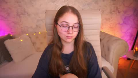 Snapshot of arrinawair chatting on 16, 6, 2026 arrinawair online show from 16, 6, 2026